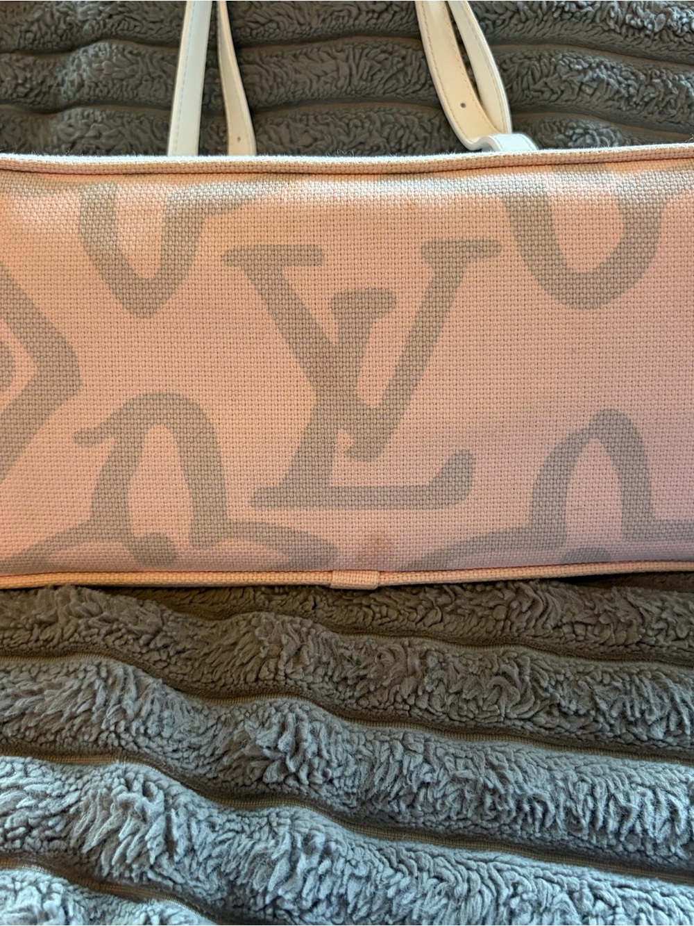 AUTHENTIC Louis Vuitton Cabas Tahitienne Monogram PM Tote - Picture 4 of 16